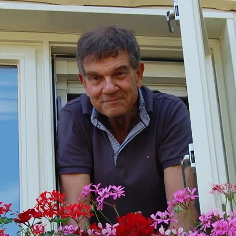 Dr. Jules Schagen Van Leeuwen